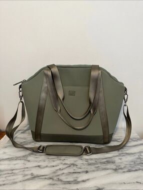 Freshly Picked Seoul Diaper Bag
Tote Sage Green